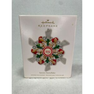 Hallmark Keepsake Savory Snowflake 2011 Ornament NIB